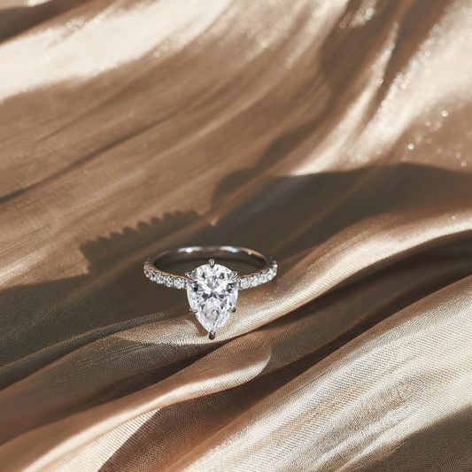 Elara Pear Pavé Ring