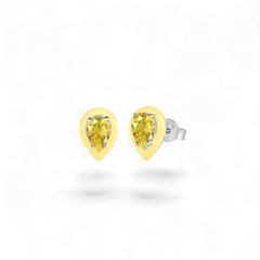AVA & SSILAQUÉ pendientes de plata de ley 925 con baño de rodio y circonita amarilla en forma de pera.